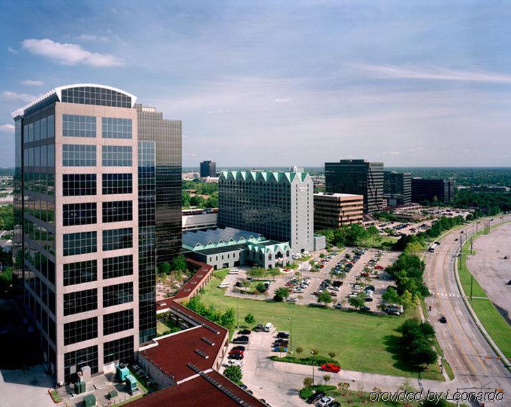 Hilton Houston North Hotel Exterior foto